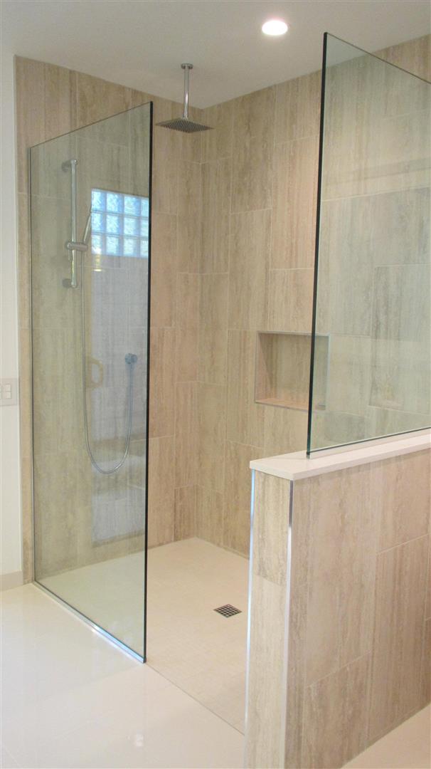 MBA Small Shower